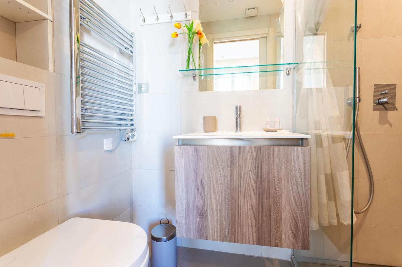 Victoire 22 Ap4361 By Riviera Homes Apartment